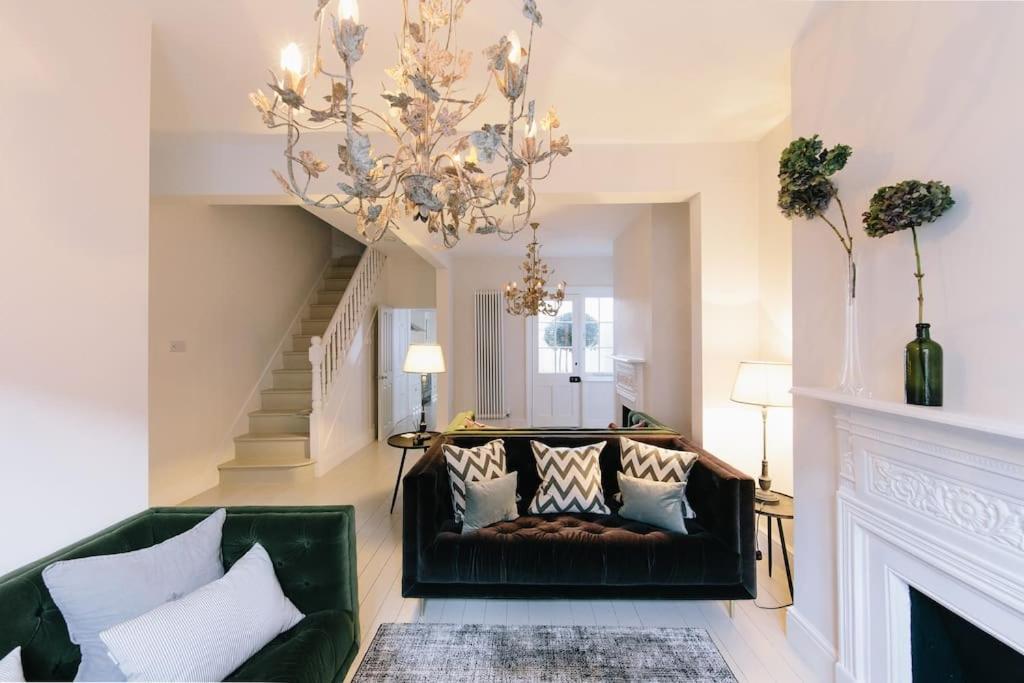 Beautiful House, Cirencester Centre, Parking 外观 照片