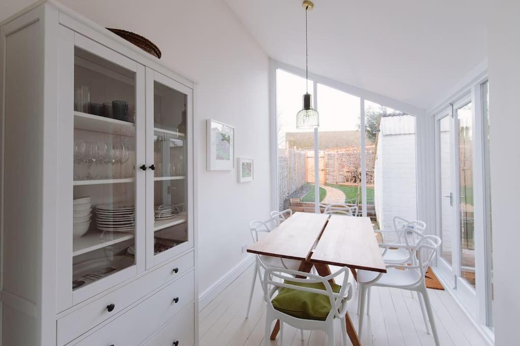 Beautiful House, Cirencester Centre, Parking 外观 照片