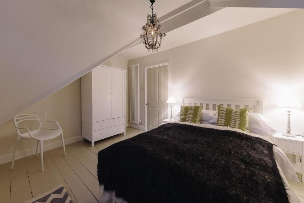 Beautiful House, Cirencester Centre, Parking 外观 照片